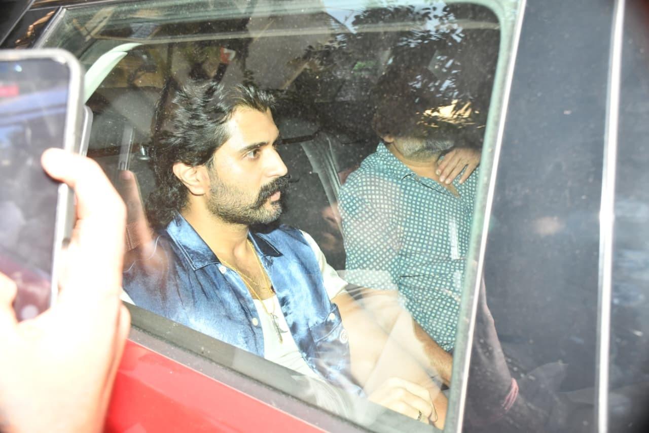Vijay Deverakonda was also seen in the city on Thursday at the Maddock Office. Vijay Deverakonda was also seen in the city on Thursday at the Maddock Office.